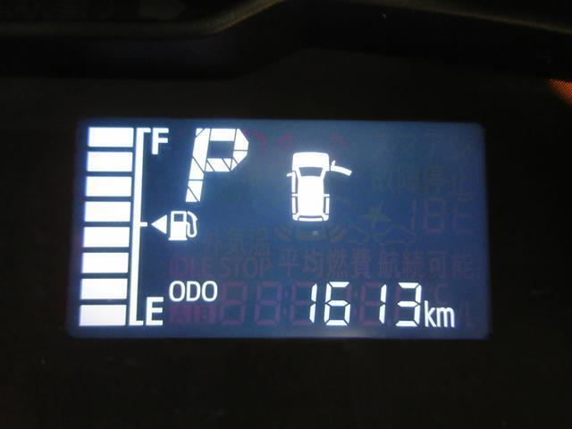 たとえばダイハツのお店にある、たくさんのスマアシ搭載車は、正常に作動する事をしっかり確認します。