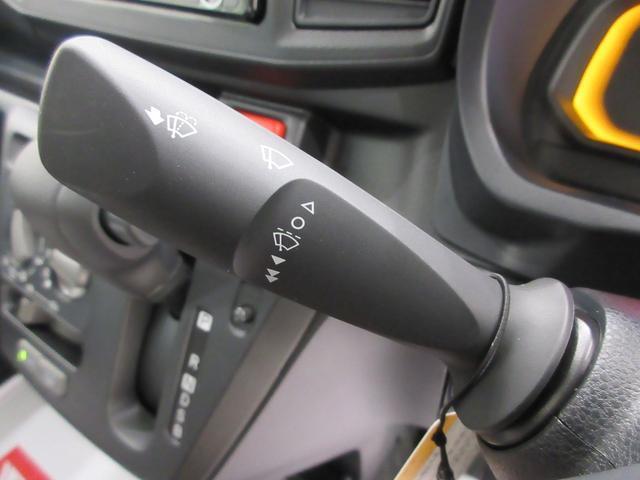 ダイハツディーラーでは「ダイハツ認定中古車」という基準を設け、車選びに詳しくないお客様でも「安心して選べる」をご提供しています。