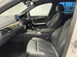 私共、輸入車専門店LIBERALAをはじめ、　BMWの新車ディーラー、軽自動車専門店、国産ミニバン専門店、SUV専門店など、多くの販売チャネルをご用意しております。