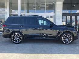 BMWは環境にも優しいブランドです。BMWグループの製造工場では発生する廃棄物の99％をリサイクルし再利用しています。サステナブルテクノロジーによって走る愉しさと環境との調和が支えられています。