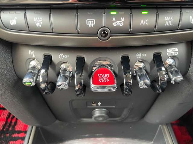禁煙 ワンオーナー インテリジェントセーフティ パークトロニック MINIドライビングモード アクティブクルーズコントロール フートオープナー 前後ドラレコ シートヒーター スペアキー ミラーETC