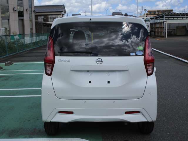 豊川ICから車で10分！さらにJR飯田線・牛久保駅より徒歩約8分というアクセスの良い店舗です。