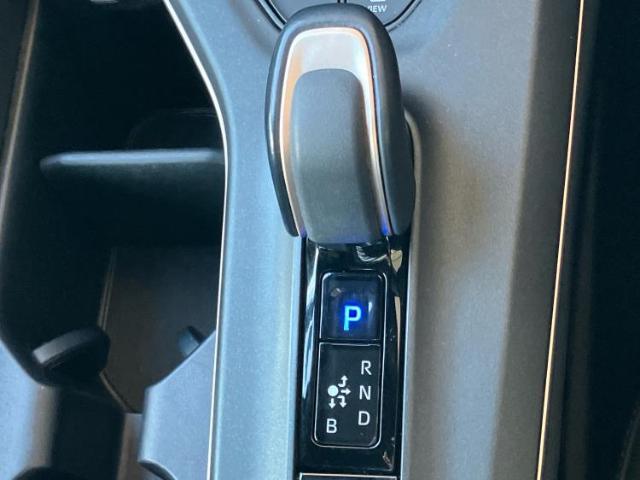 お車に合わせて無料保証以外にも、保証範囲、期間、距離を拡充させた有料保証もご用意しております！中古車の購入が初めてで不安・・・というお客様もご安心ください！