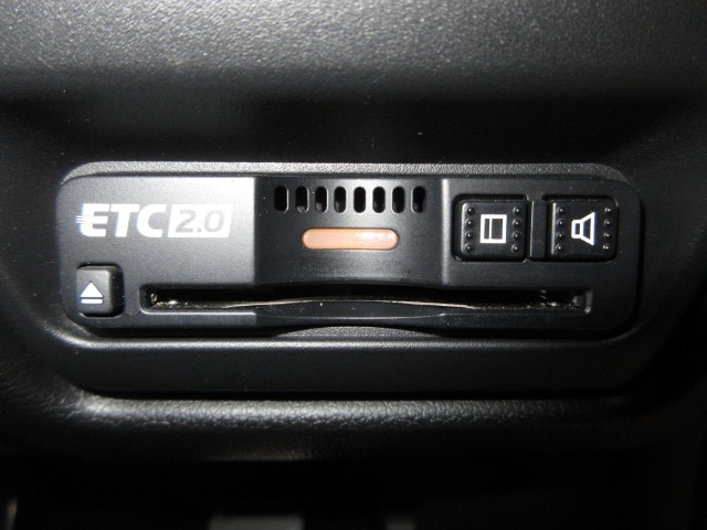 今や必需品のETCが付いています！ETCを使えば土日祝日割や深夜割などのメリットを受けることができます。（※注、ETCセットアップ費用は含まれておりません。別途必要となります。