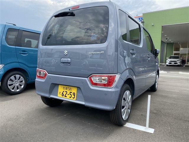 これからお車を購入し長くカーライフを楽しんで頂きたいと思い、当社スタッフは、そんな様々なお客様と安心して、楽しめるカーライフを一緒に考えてご提案させて頂いております