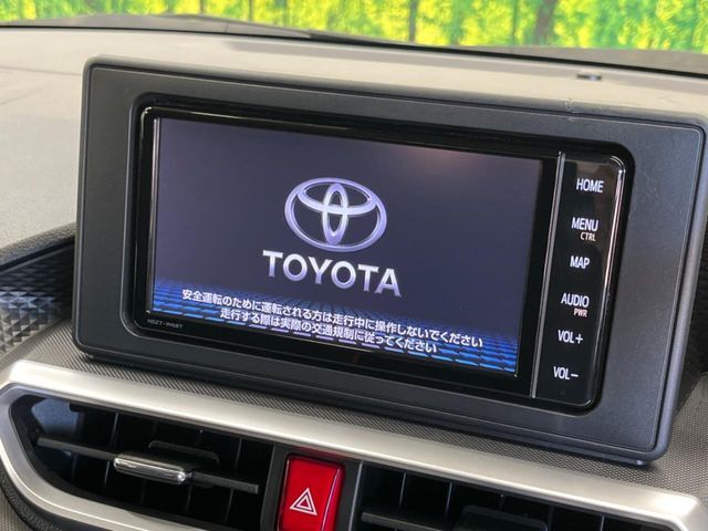 【純正ナビ】人気の純正ナビを装備。オーディオ機能も充実しており、Bluetooth接続すればお持ちのスマホやMP3プレイヤーの音楽を再生可能！毎日の運転がさらに楽しくなります！！