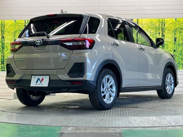 ☆全国のネクステージからお取り寄せが可能※！遠方の店舗に展示してあるクルマが気になる場合も、最寄りの店舗でご覧いただくことが可能です！是非私たちに要望をお聞かせください！※別途費用