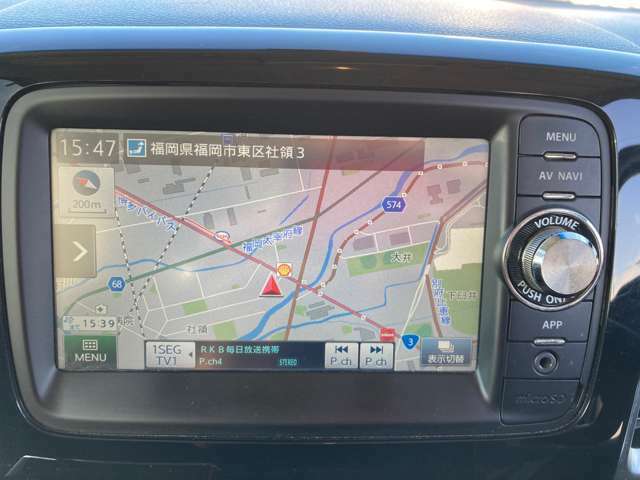 ナビの操作もタッチパネル式なので操作も簡単です。ご納車時にはご説明させて頂きますのでご安心ください。
