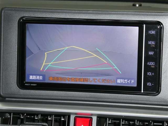 バックガイドモニターで、後方を確認しながら安心して駐車することができます。運転初心者も熟練者も必須の機能ですよ！