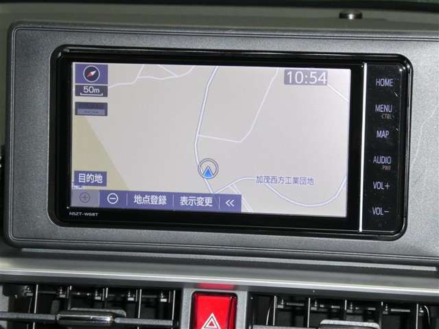 ナビを装備。タッチパネル式で使いやすく、お出かけもラクラクです。