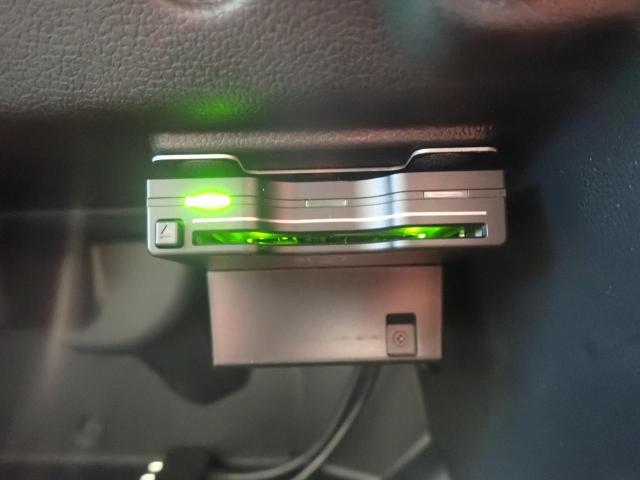 グローブBOX内にビルトインタイプETC(DSRC)を装備！！