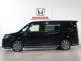 ボディカラーはクリスタルブラックパールです。