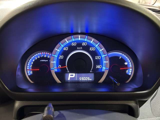 お近くの方はぜひご来店を♪　車検付のお車はご試乗も可能ですので装備や状態をしっかりとご確認頂けます。