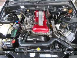 エンジンルームもクリーニング済み☆樹脂やホース類もツヤ出し施工しております！もちろんオイル交換等の整備、車検等のアフターフォローも当店にお任せください☆