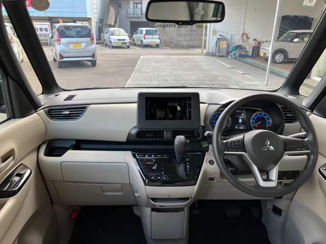 インパネ全体です！視界も良好です☆