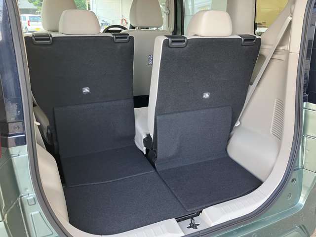 後方シートもリクライニングします！軽自動車でも広さはありますので安心ですね！後ほどシートを倒した写真も載せております！！