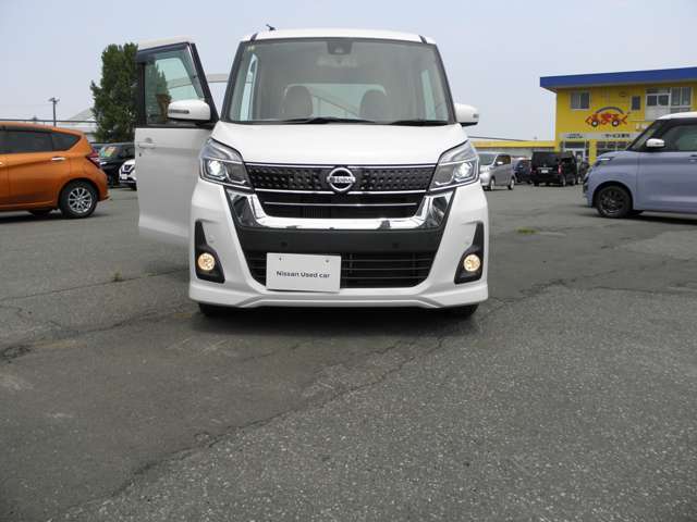 LEDヘッドライト装着車！