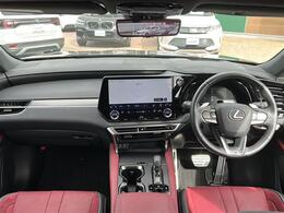 【インパネ全体】全方位で視界が広く、高い目線で運転もしやすいです！