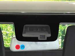 【スズキ　セーフティサポート】走行中に前方の車両等を認識し、衝突しそうな時は警報とブレーキで衝突回避と被害軽減をアシスト。より安全にドライブをお楽しみいただけます。