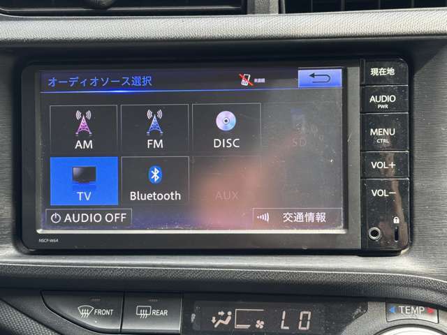 もちろん！！ナビゲーション付♪♪使いやすいナビで目的地までしっかり案内してくれますよ♪各種オーディオ再生機能も充実しており、お車の運転がさらに楽しくなりますね！！