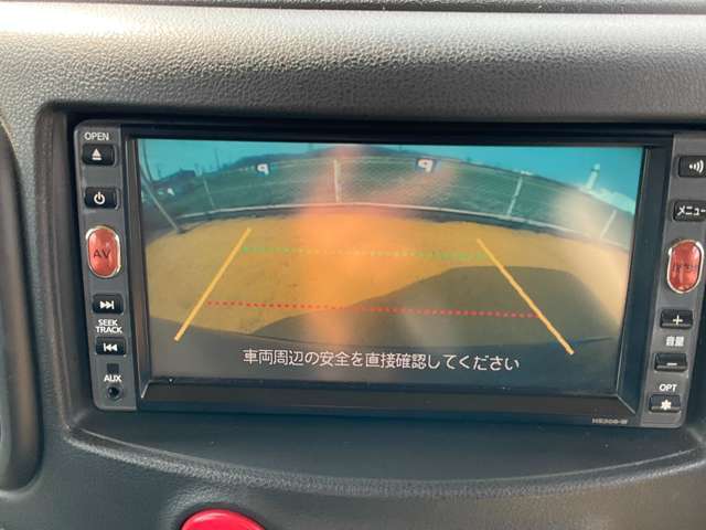 便利なナビ連動のバックカメラ付で御座います☆これでバック駐車が苦手な方も安心ですね☆