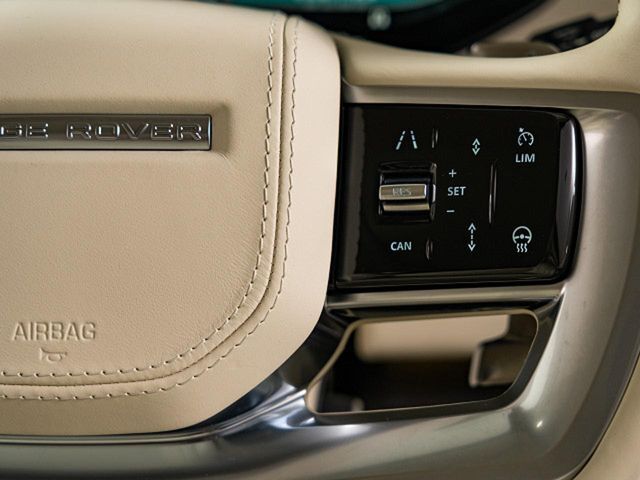 ◆アダプティブクルーズコントロール　『ミリ波レーダー+ステレオカメラにより前方車輌を認識し、高速道路などの自動車専用道路では追従機能付きのクルーズコントロールをご利用になれます。』