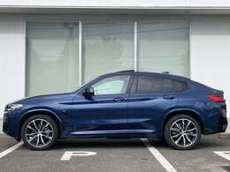 BMW Premium Selection 2年間走行距離無制限保証、安心もBMWクオリティ。BMWメカニックによる360度チェックの納車前点検。交換基準に達した部品があれば、BMW純正部品だけを使用し整備した後にお引渡しします。