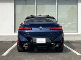 安心のネットワーク。全国187箇所（2025年2月現在）のBMW正規ディーラーのサービスセンターで整備・保証修理を受けることができます。