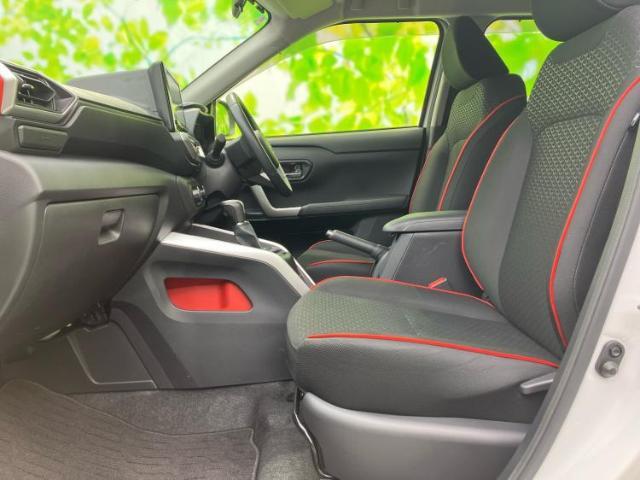 WECARSでは各商談席に大型モニターをご用意しております！見やすい大画面でゆったりと全国の在庫をご覧いただけます！是非ご来店お待ちしております！