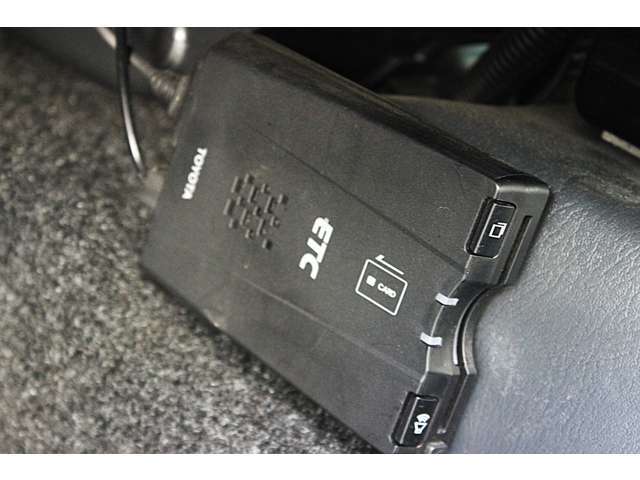 ETCを装備しております。高速を使用するときお財布を探さなくてもいいので便利です。