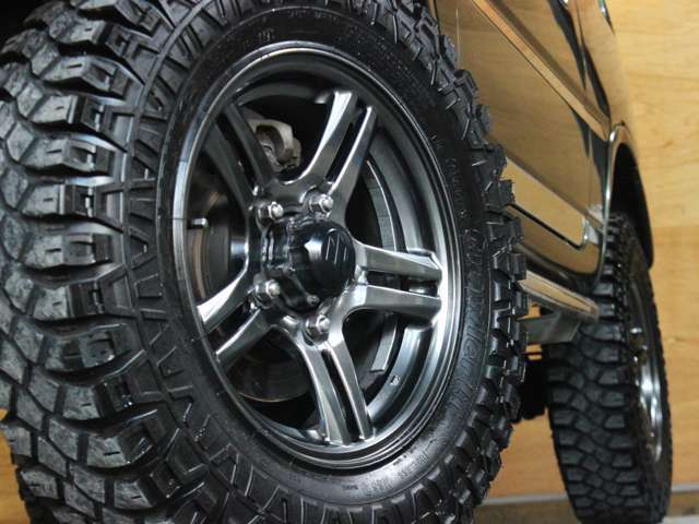 純正16インチアルミホイール！