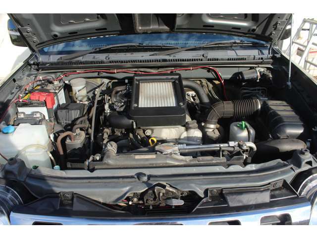エンジンルームもキレイです！