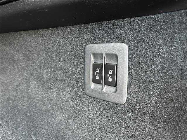 ご希望の車が売れてしまった場合や、装備や色など条件が合わない場合は、LIBERALAのバックオーダーシステムを是非ご利用ください。