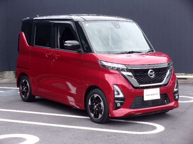 エマージェンシーブレーキ、踏み間違い防止装置が付いて安心アップしています
