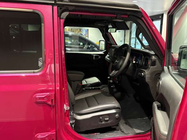 運転席乗り込み目線です。