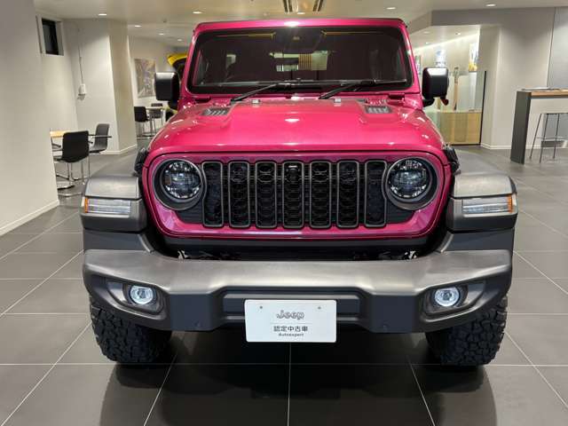 ご覧頂き有難うございます。Jeep目黒の営業時間は10：00～18：30です。定休日は毎週水曜日となっております。ご不明な点は03-5436-6631へご連絡お待ちしております。
