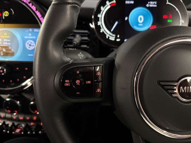 ステアボタン1：アクティブクルーズコントロール