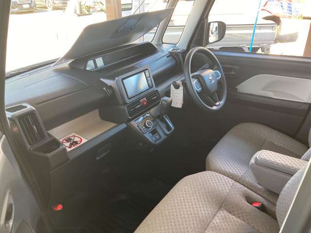 大事な人を乗せることが多い助手席です！安全運転を心がけましょう。