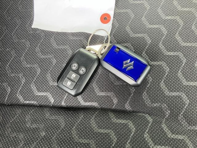 スライドドアの開閉もできる！便利なスマートキーをセットでご用意。
