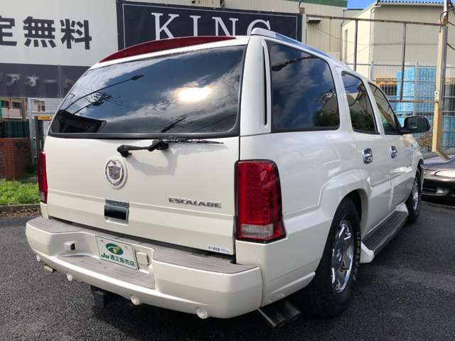 キャデラック エスカレード 4WDローダウン本革サンルーフ1