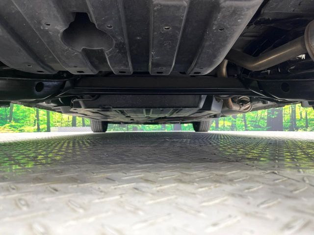 下回りがきれいなうちに、防錆加工の施工がオススメ。降雪地域はもちろん、沿岸部にお住いの方や、趣味でマリン・ウィンタースポーツをされる方にご好評いただいております。