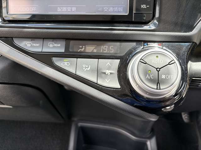 中古車をご購入するにあたって安心なアフターサービス。全国の正規ディーラー様にて保証修理が可能となるグレードアップ保証。詳しくはスタッフまで！！