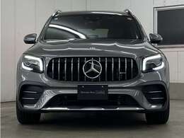 ナビゲーションパッケージ/AMGアドバンスドパッケージ/AMGパフォーマンスパッケージ/AMGトラックペース/パノラミックスライディングルーフ/ヘッドアップディスプレイ