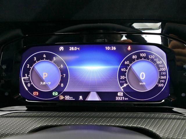 ナビ情報や様々な情報を表示できるDigital　Cockpit　Proを装備！