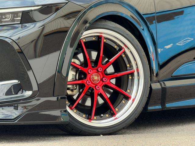 KUHLの9mmオーバーフェンダーを装着しております！通常のボディより延長していますので、純正ボディよりホイールを攻めたセッティングも可能！！フィッティングもばっちりなので装着しても良い感じ！！