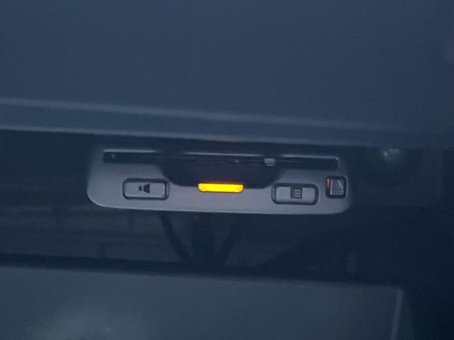 【ETC】高速道路の料金所をストレスなく通過！話題のスポットやサービスエリアに多い「スマートIC」利用時は必須のアイテムです。当店でセットアップを実施、ご納車当日からすぐにご利用いただけます！