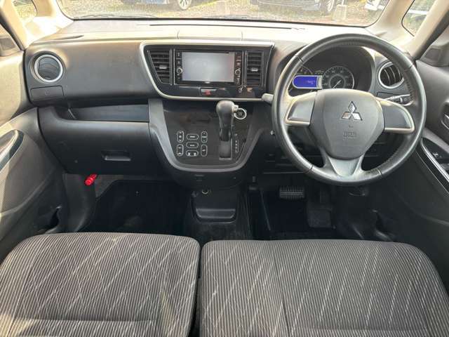 近隣のお客様は総額の費用で購入頂けます。県外のお客様は陸送費と県外登録費用が掛かります。全国どこでも販売陸送が可能です。福岡、長崎、熊本、大分、鹿児島、宮崎、首都圏、大阪、愛知など。