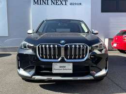 ご納車前には、BMWを熟知したメカニックによる100項目の点検・整備を行います。不具合箇所、交換時期に達している部品に関しましては、全て当社負担で交換してからのご納車となります。