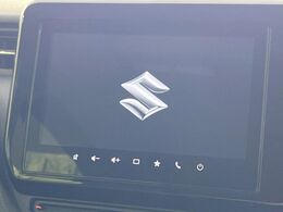 【メーカー純正9型ナビ】インテリアに溶け込むスタイリッシュな「専用設計」メーカーナビを装備♪視認性や操作性など基本性能にも優れ、より上質なカーライフをお楽しみいただけます。