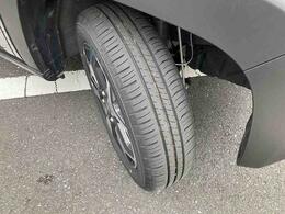 高年式で走行距離も少ないため、タイヤの残り溝もタップリあります！！